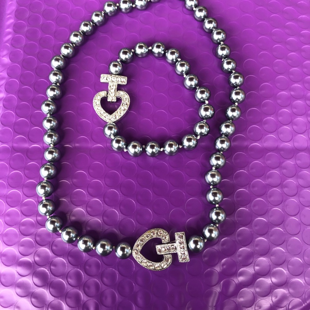 Grey pearl/ rhinestone Bracelet necklace set